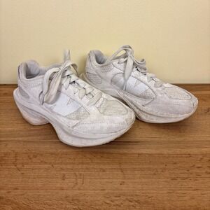 NEW BALANCE Womens White Chunky Platform Sneaker Size 5.5D Wide Width Streetwear